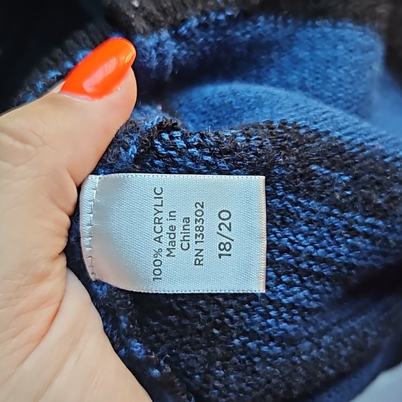 Sweater‎ - Picture 4 of 4